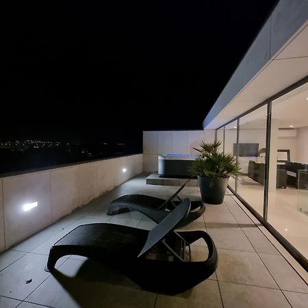 River Town View - Luxury Apartment With Jacuzzi On Terrace Viana do Castelo Esterno foto