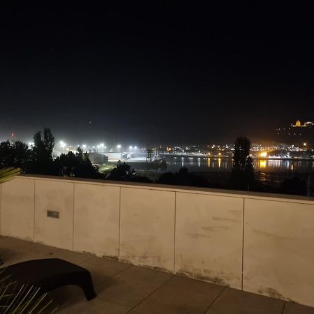 River Town View - Luxury Apartment With Jacuzzi On Terrace Viana do Castelo Esterno foto