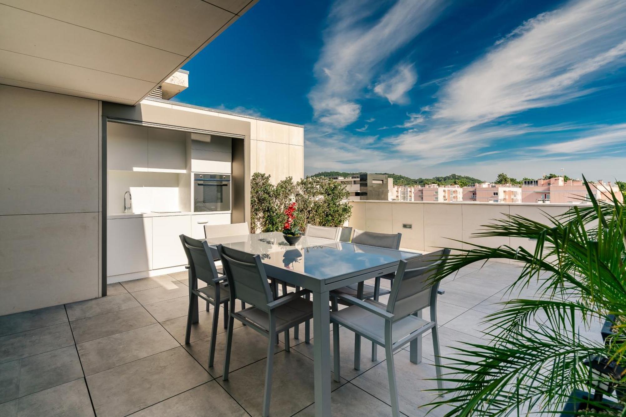 River Town View - Luxury Apartment With Jacuzzi On Terrace Viana do Castelo Esterno foto